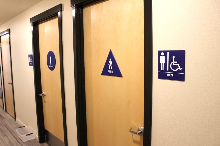 More Photos Of 711 Summer St, Eureka Storefront For Sale