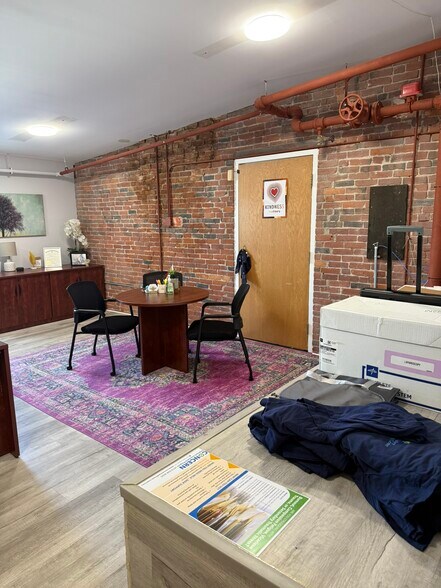 More Photos Of 185-193 High St, Holyoke Office For Sale