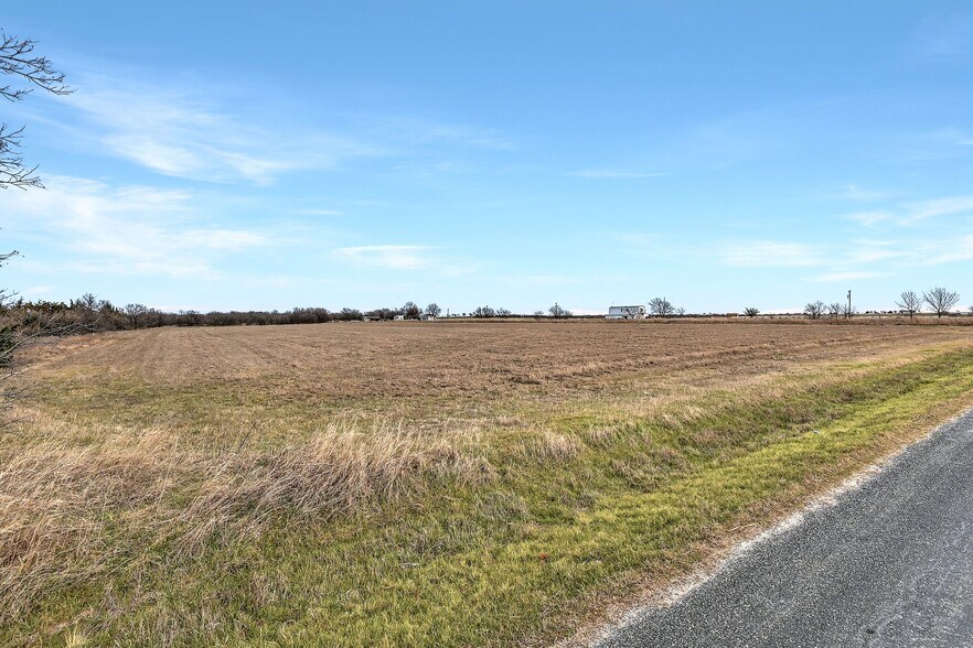 More Photos Of Southmayd Rd, Collinsville Land For Sale