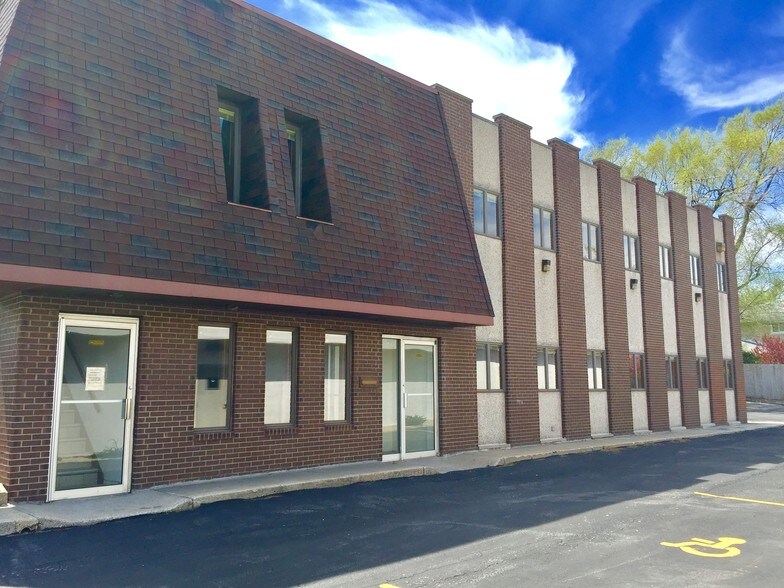 More Photos Of 8224 Calumet Ave, Munster Medical For Lease