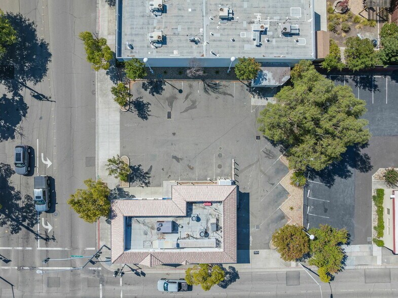 More Photos Of 1593 1st St, Livermore Fast Food For Lease