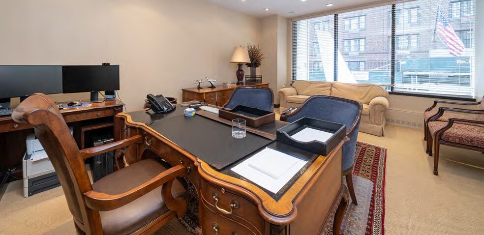 More Photos Of 145 E 48th St, New York Apartments For Sale