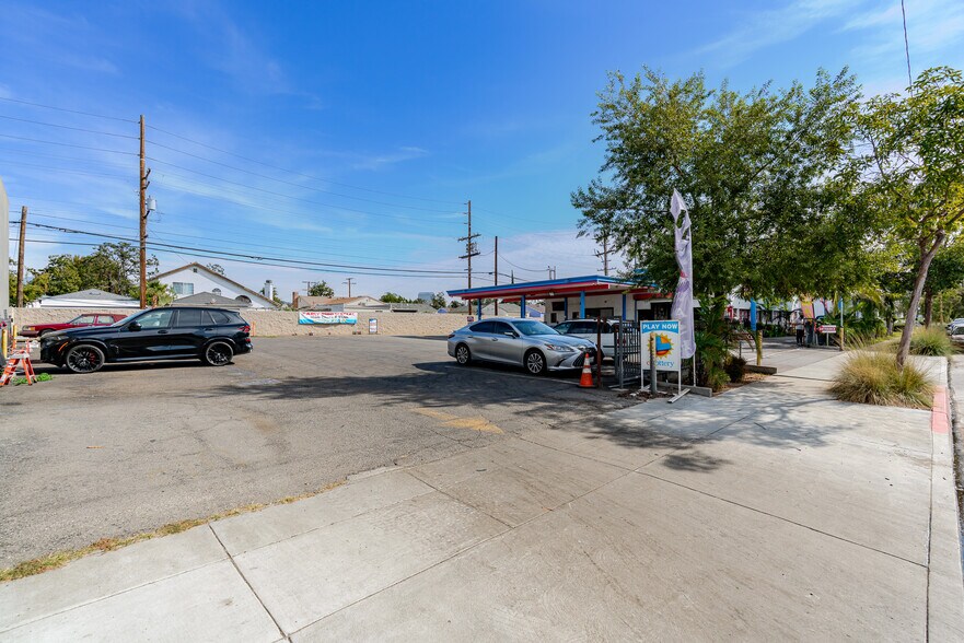 More Photos Of 5720 San Fernando Rd, Glendale Carwash For Sale