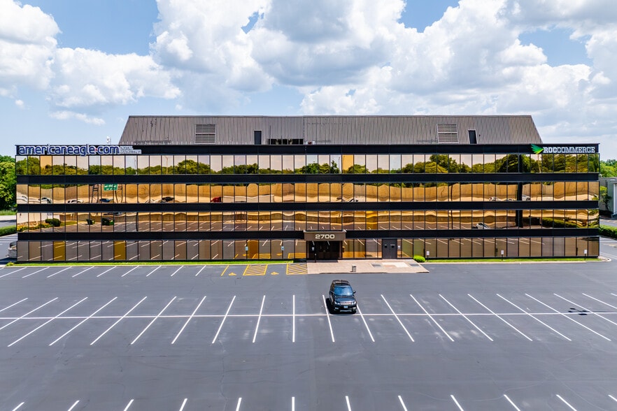 More Photos Of 2700 S River Rd, Des Plaines Office For Lease