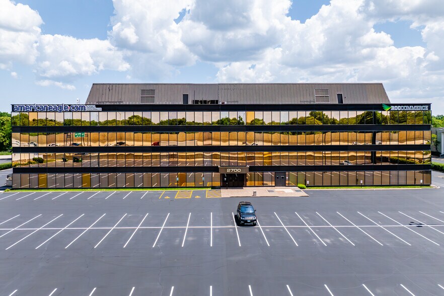 More Photos Of 2700 S River Rd, Des Plaines Office For Lease