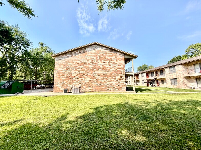 More Photos Of 5520-5530 Concord Rd, Beaumont Apartments For Sale