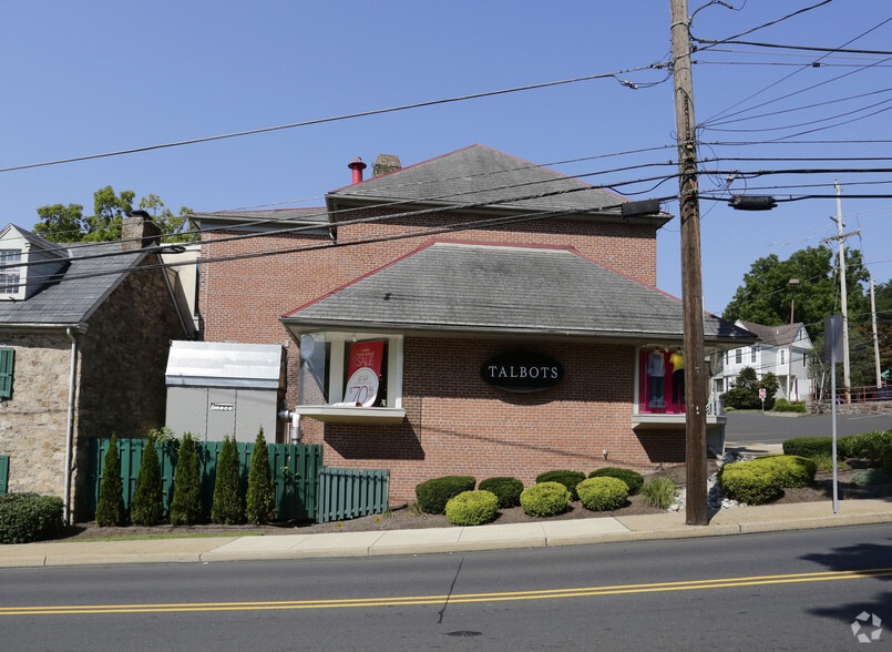 More Photos Of 100 S Main St, Doylestown Freestanding For Lease