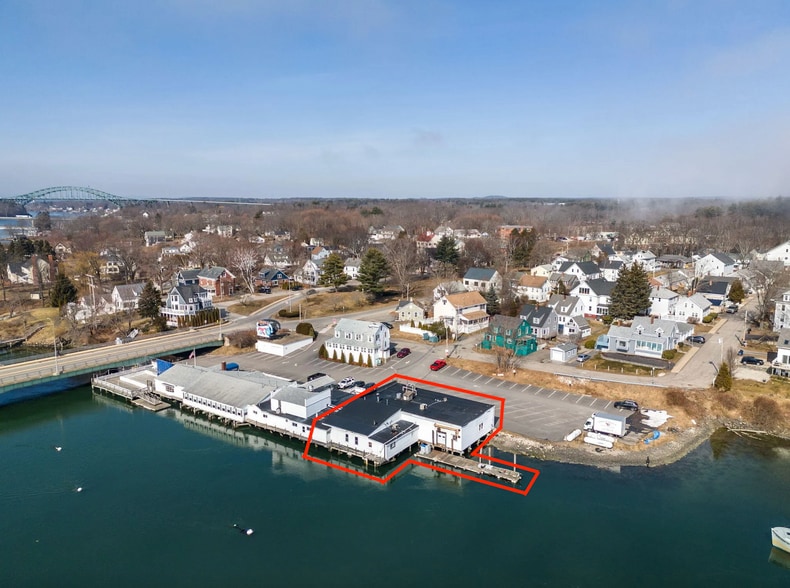 Primary Photo Of 9 Water St, Kittery General Retail For Lease