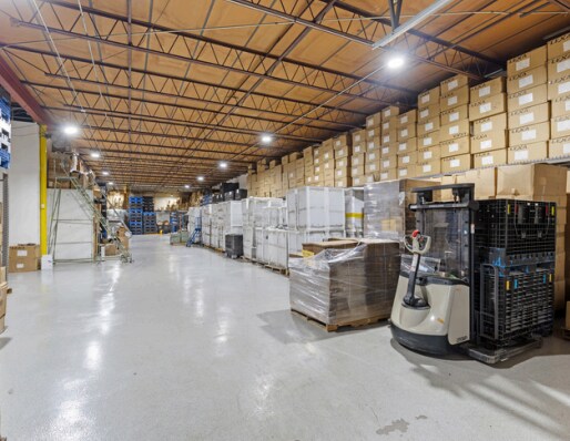 More Photos Of 3320 Towerwood Dr, Farmers Branch Distribution For Lease