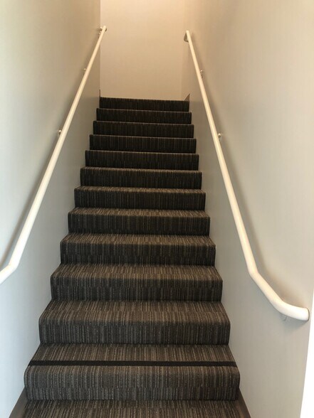 More Photos Of 212 Markham St, Perris Warehouse For Lease