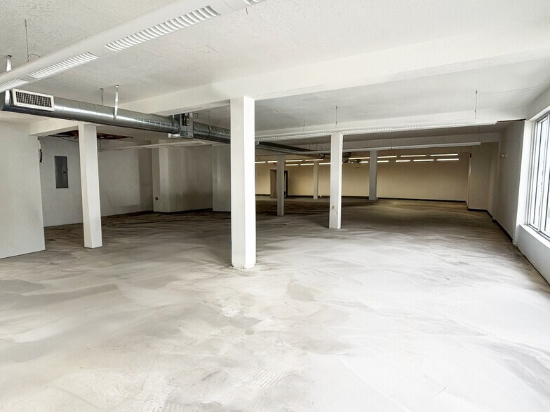 More Photos Of 710 N Federal Hwy, Fort Lauderdale Storefront Retail Office For Lease