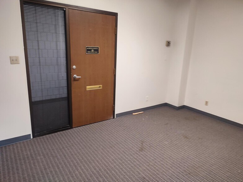 More Photos Of 2427 Jefferson Ave, Ogden Apartments For Lease