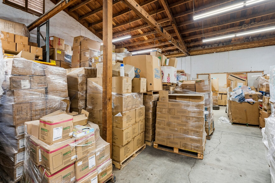 More Photos Of 2879 Main St, Riverside Warehouse For Lease