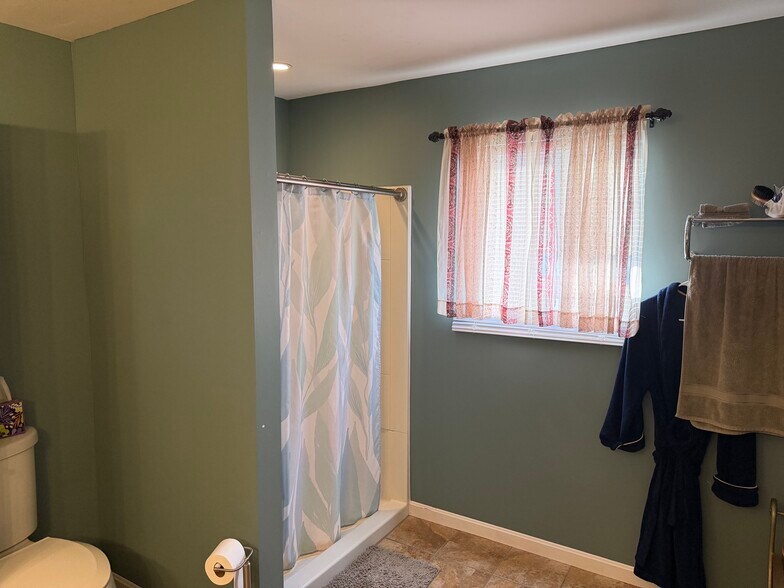 More Photos Of 2600 Park Blvd, Wildwood Storefront Retail Residential For Sale