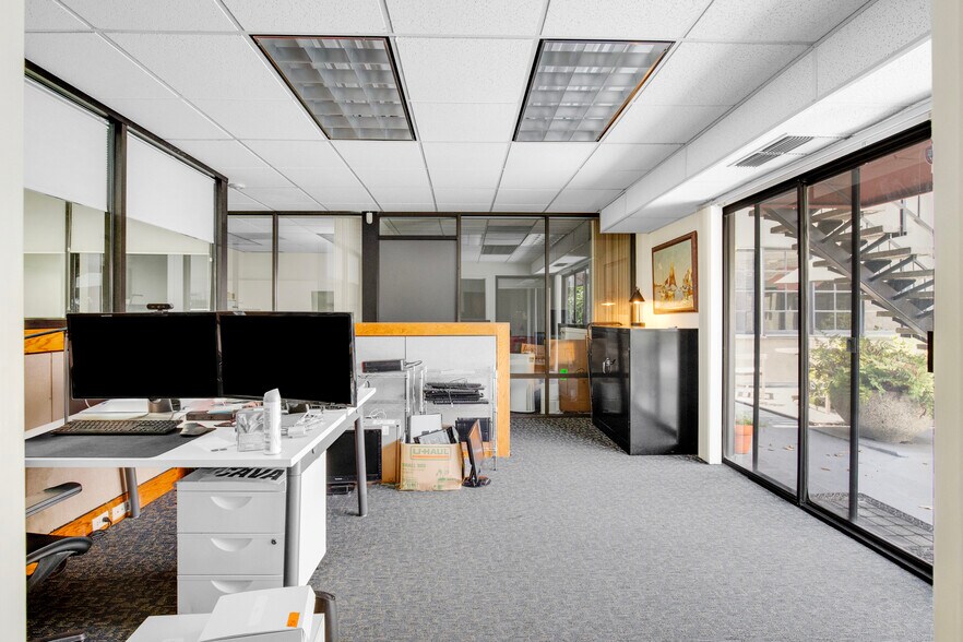 More Photos Of 1321 7th St, Santa Monica Office For Sale