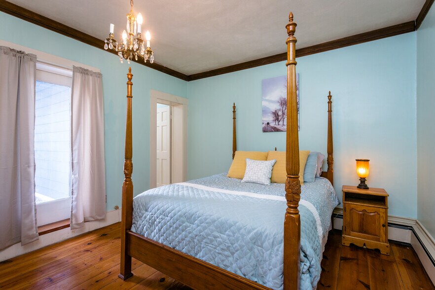 More Photos Of 222 Main St, Dayton Freestanding For Sale