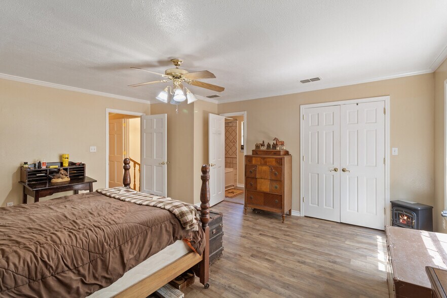 More Photos Of 750 N US Highway 287, Palestine Multifamily For Sale