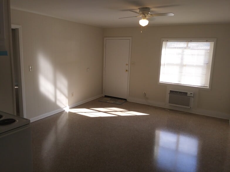 More Photos Of 2806-2812 Evergreen Rd, Brunswick Apartments For Sale