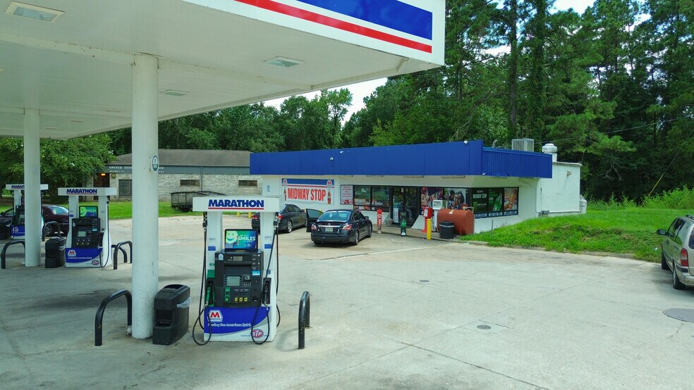 More Photos Of 30960 Blue Star Hwy, Midway Service Station For Sale