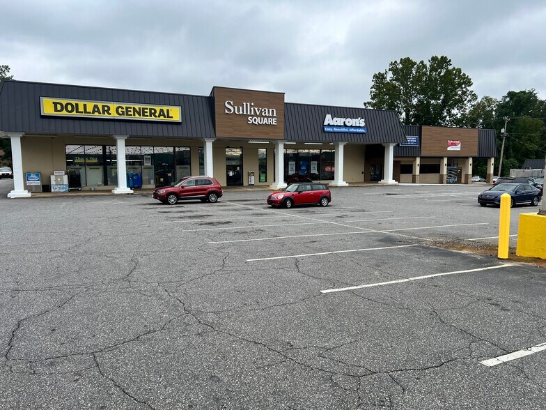 More Photos Of 701-709 Sullivan Rd, Statesville Unknown For Lease