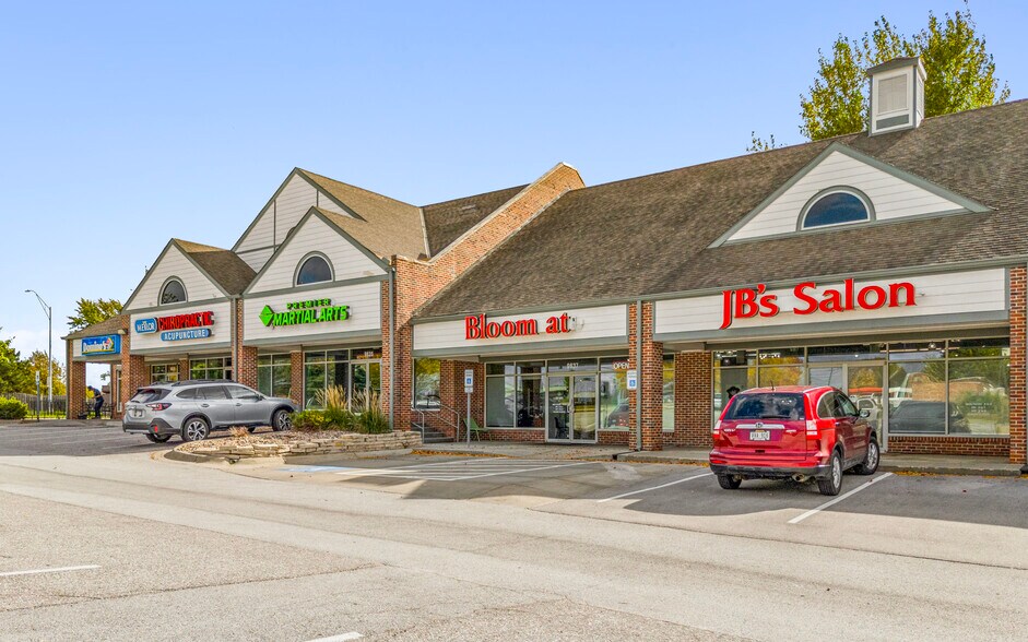 More Photos Of 9631-9841 Giles Rd, La Vista Unknown For Sale