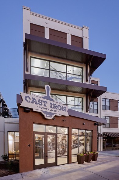 More Photos Of 611 Veterans Ave, West Bend Apartments For Lease