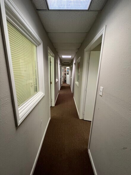 More Photos Of 1710 E Bessemer Ave, Greensboro Office For Lease