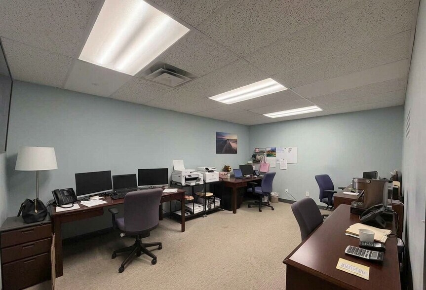 More Photos Of 1110 Appleton Dr, Nashville Light Distribution For Lease