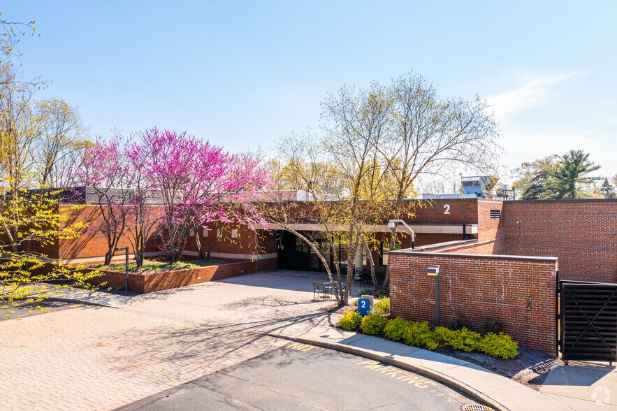 More Photos Of 311 Pennington Rocky Hill Rd, Pennington Unknown For Lease