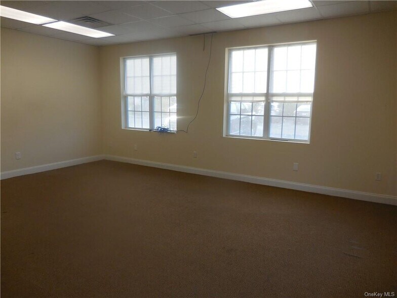 More Photos Of 1108 Kings Hwy, Chester Office For Sale