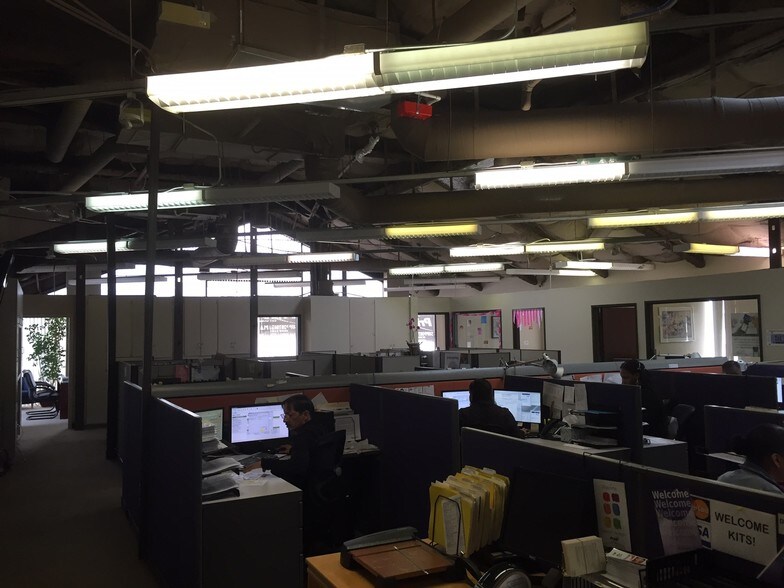 More Photos Of 8360 Melrose Ave, Los Angeles Storefront Retail Office For Sale