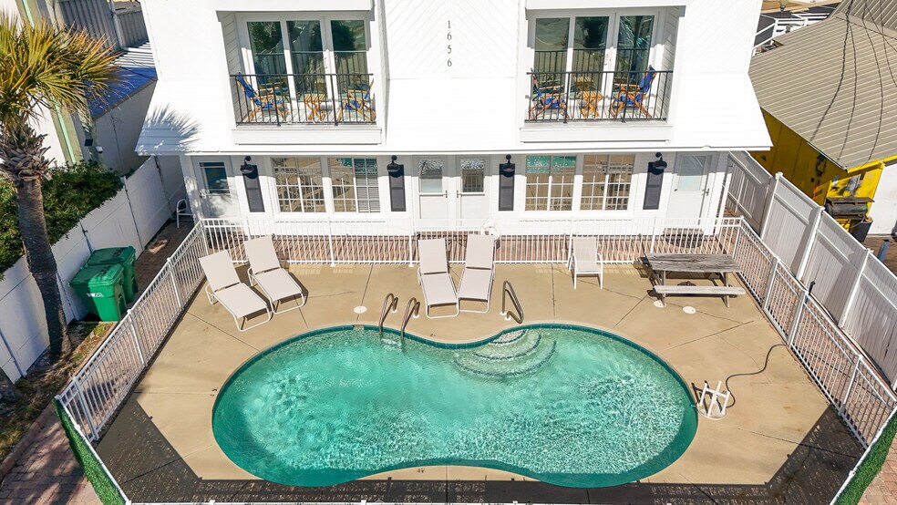 More Photos Of 1656 Scenic Gulf Dr, Destin Apartments For Sale