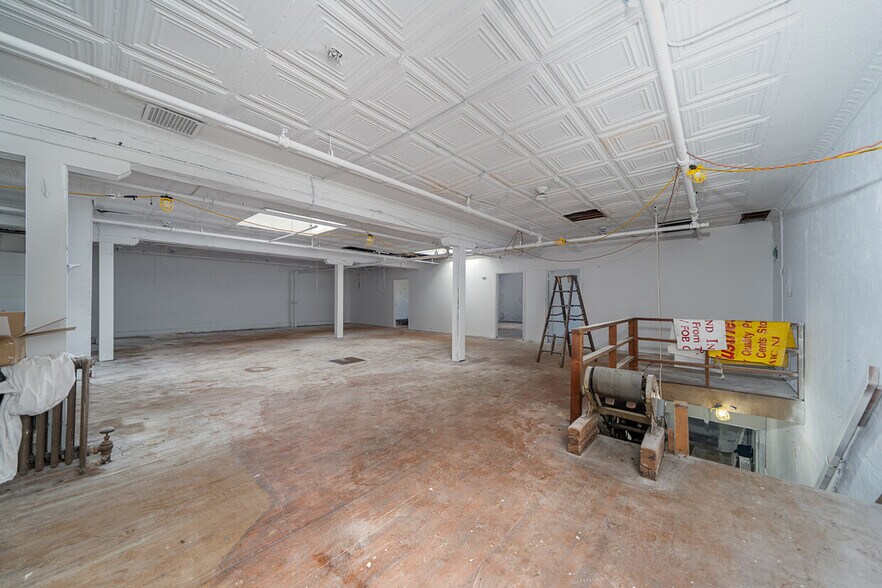More Photos Of 189 Monroe St, Passaic Warehouse For Sale