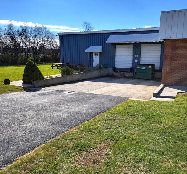More Photos Of 531 Corning Way, Martinsburg Warehouse For Lease