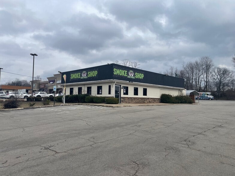 Primary Photo Of 2131 Wilma Rudolph Blvd, Clarksville Freestanding For Lease