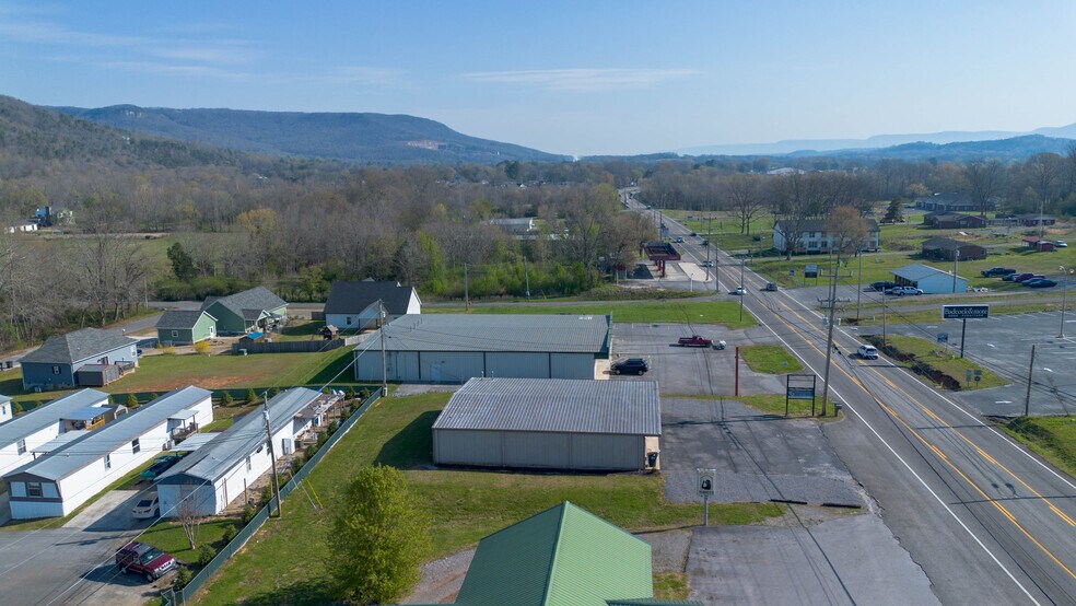 More Photos Of 3565 Main St, Jasper Office For Sale