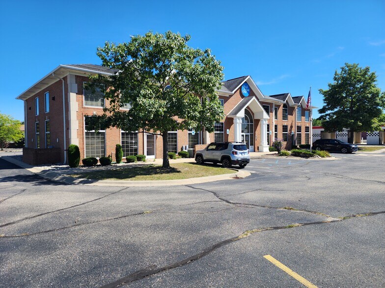 More Photos Of 47800 Gratiot Ave, Chesterfield Medical For Lease