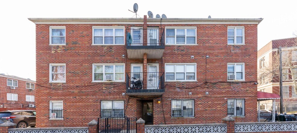 More Photos Of 7962 68th Ave, Middle Village Apartments For Sale