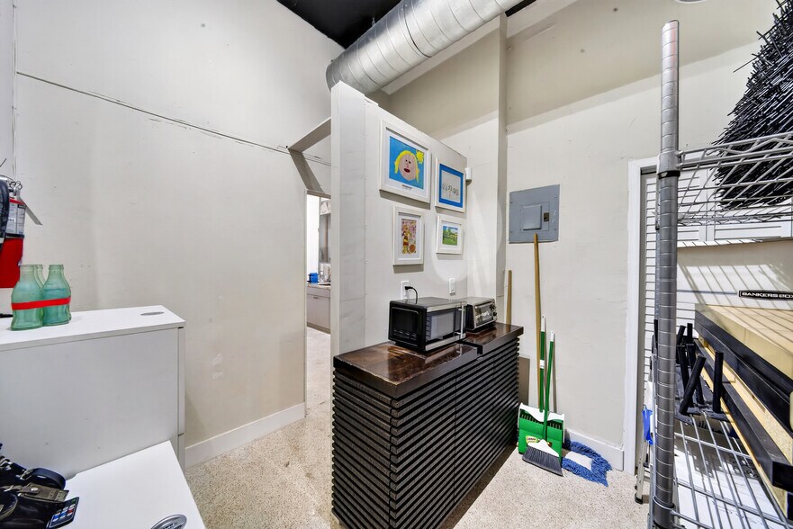 More Photos Of 1975-1977 71st St, Miami Beach Freestanding For Sale