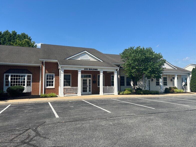 More Photos Of 390 Vineyard Way, West Grove Office For Lease