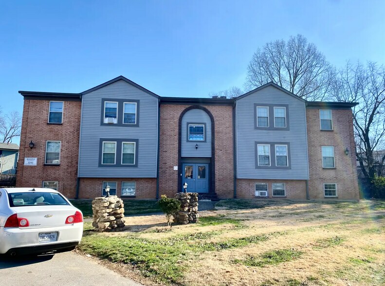 More Photos Of 3242 Orchard Manor Cir, Louisville Apartments For Sale