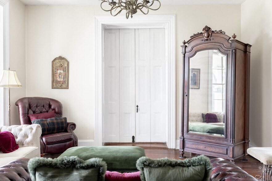 More Photos Of 2416 Lowesville Rd, Amherst Hospitality For Sale