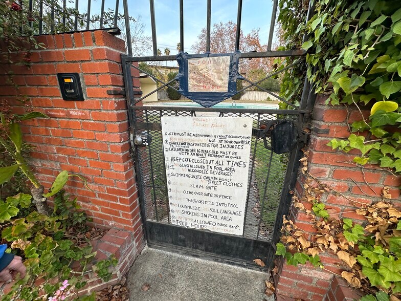 More Photos Of 834 Cathedral ct, Sacramento Land For Sale