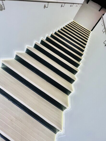 More Photos Of 100 N Main St, Galena Park Freestanding For Sale