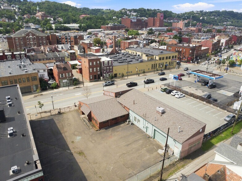 More Photos Of 2417 E Carson St, Pittsburgh Office For Sale