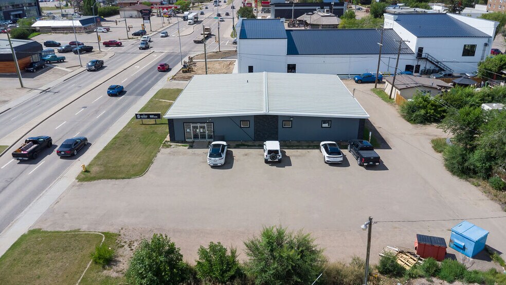 More Photos Of 4818 44 st, Lloydminster General Retail For Sale