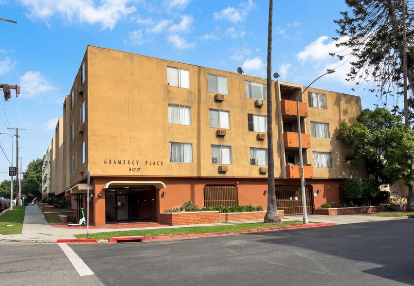 More Photos Of 300 S Gramercy Pl, Los Angeles Apartments For Sale