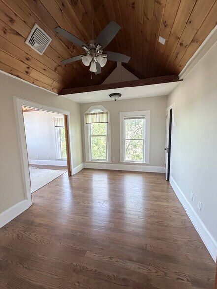 More Photos Of 54 N Broadway, Tarrytown Office For Lease