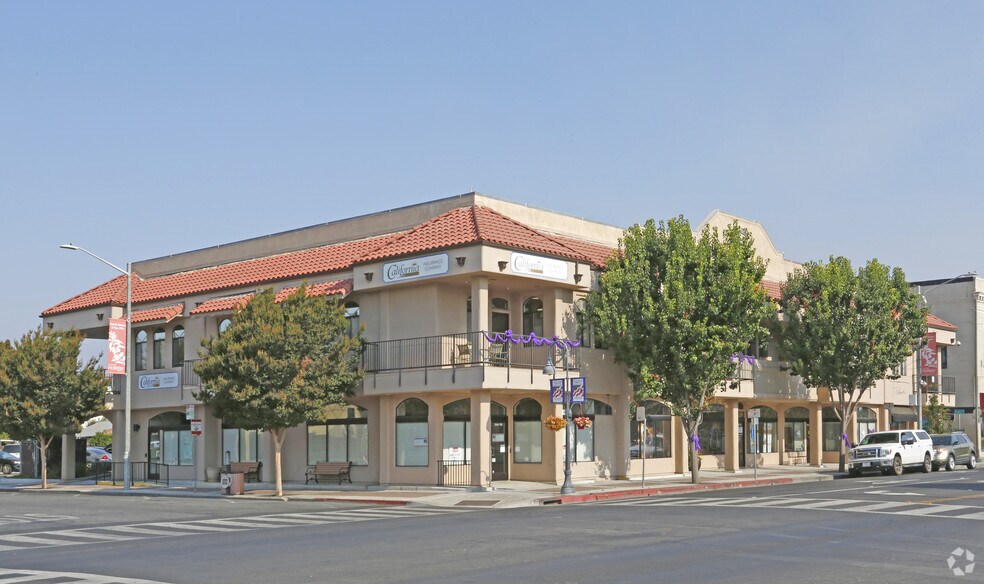 Primary Photo Of 650 San Benito St, Hollister Freestanding For Lease