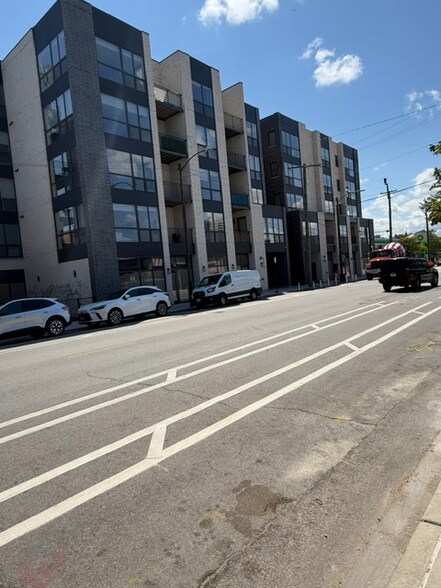 More Photos Of 451 E Pershing Rd, Chicago Apartments For Lease